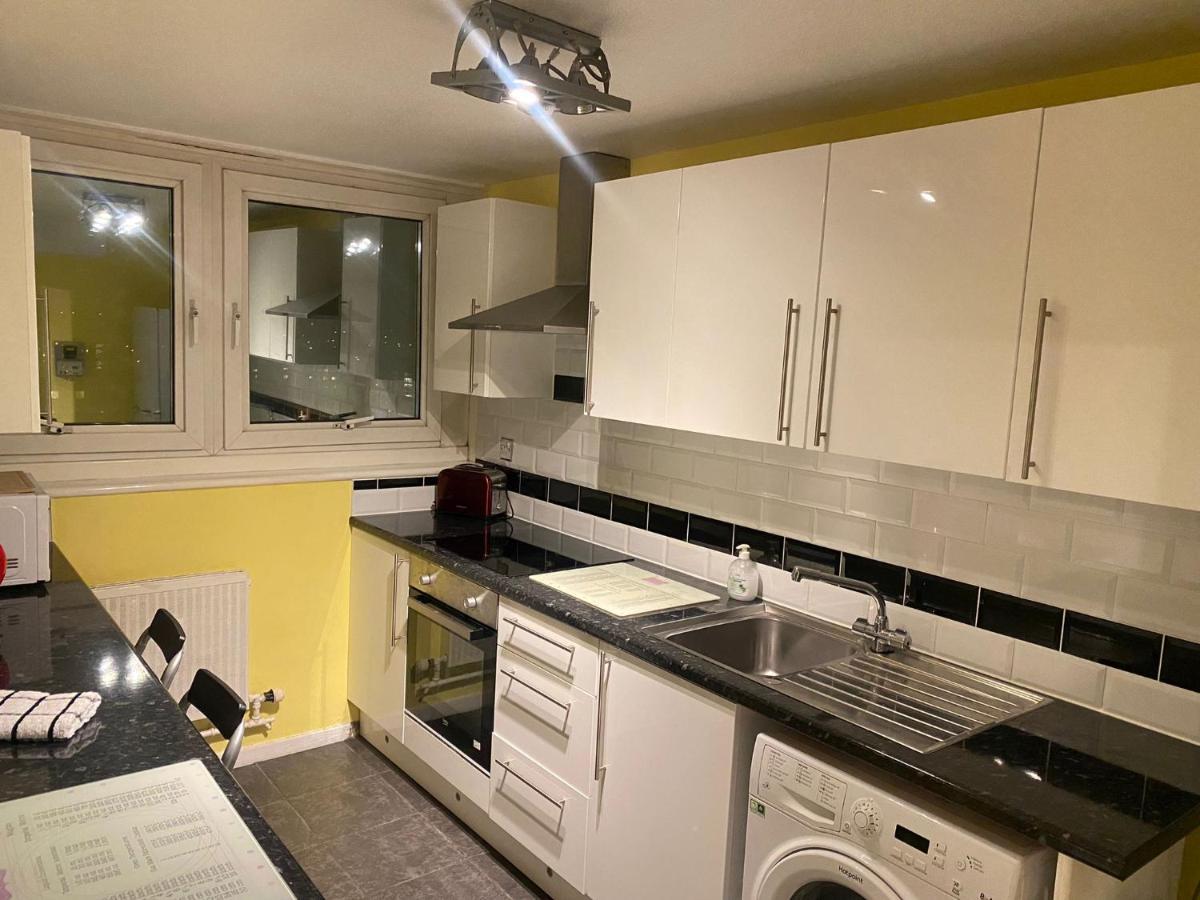 Victoria Centre Apartments In The Victoria Centre Shopping Centre - Nottingham City Centre - 24 Hour Access - Most Central Location, Kitchen - Sunday Check-Out 1Pm - Opposite Hilton By Restaurants & Shops - Outdoor Parking Cars Or Vans Five Pounds A Екстер'єр фото