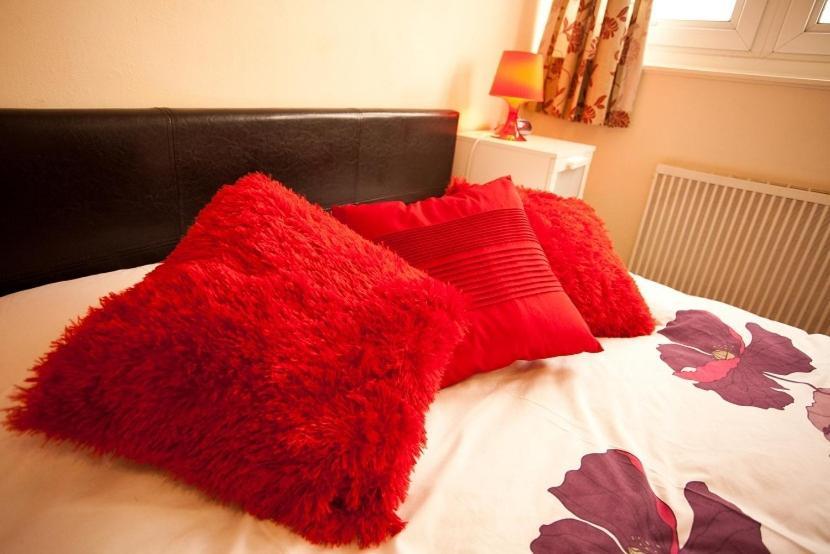 Victoria Centre Apartments In The Victoria Centre Shopping Centre - Nottingham City Centre - 24 Hour Access - Most Central Location, Kitchen - Sunday Check-Out 1Pm - Opposite Hilton By Restaurants & Shops - Outdoor Parking Cars Or Vans Five Pounds A Екстер'єр фото